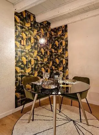 Apartment Majord'Home Spa 4*- Le Macaron -Coeur Vieille Ville Annecy France